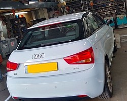 Achter zijde Audi A1
