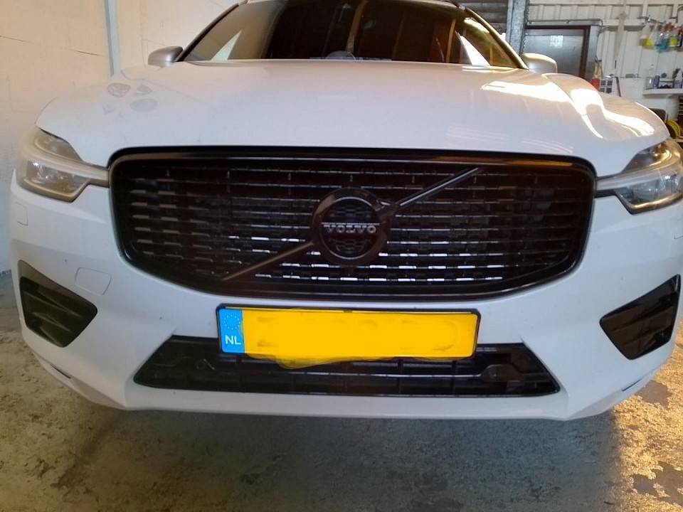 Volvo xc90 grill