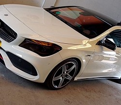 Cla ontchroomd en gesmoked